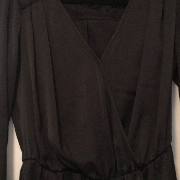 Guess Romper size small - Picture 4 of 8